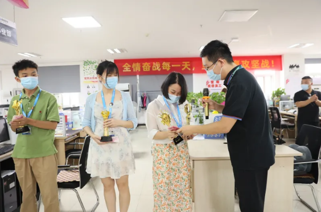 激情時刻！榮耀時刻！